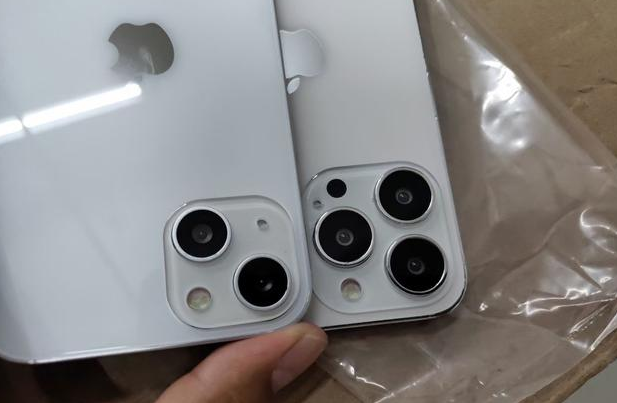 普陀苹果手机维修分享iPhone 13‌机模长什么样 